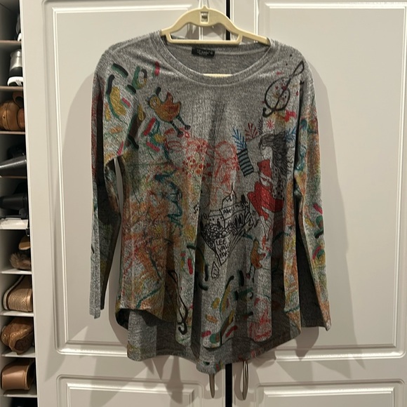 Top - Picture 2 of 2